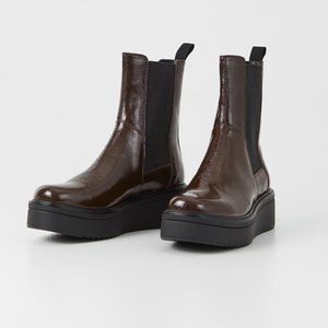 Vegabond Brown Patent Leather TARA Boots